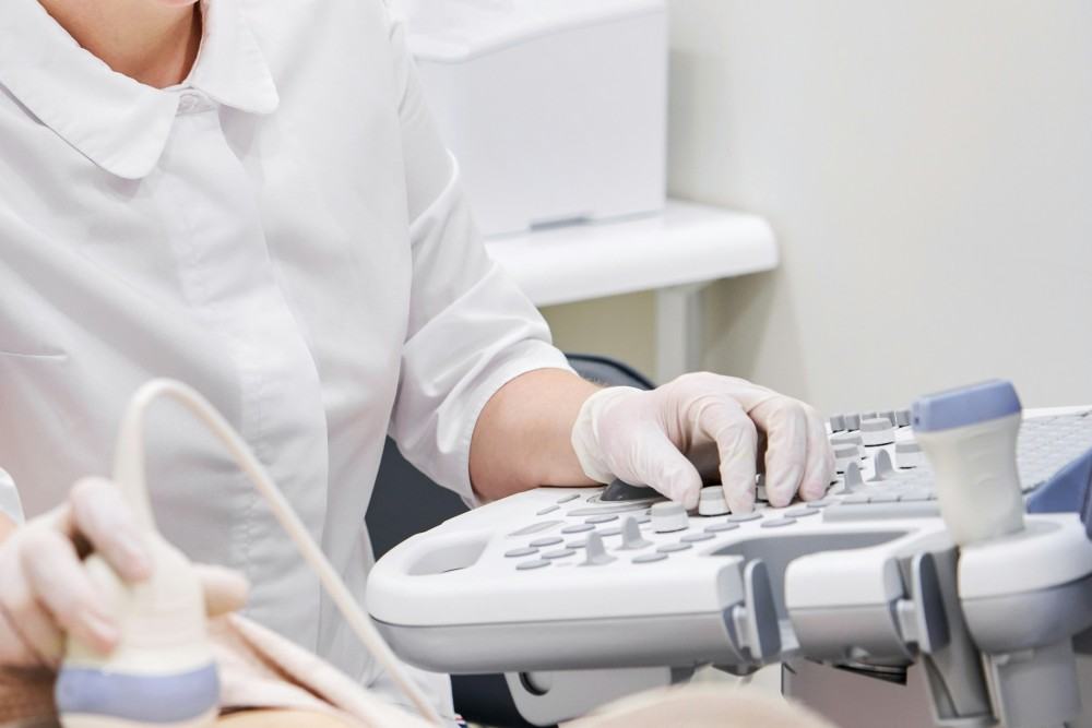 Stérilet cuivre ou hormonal vérification échographique après pose de stérilet